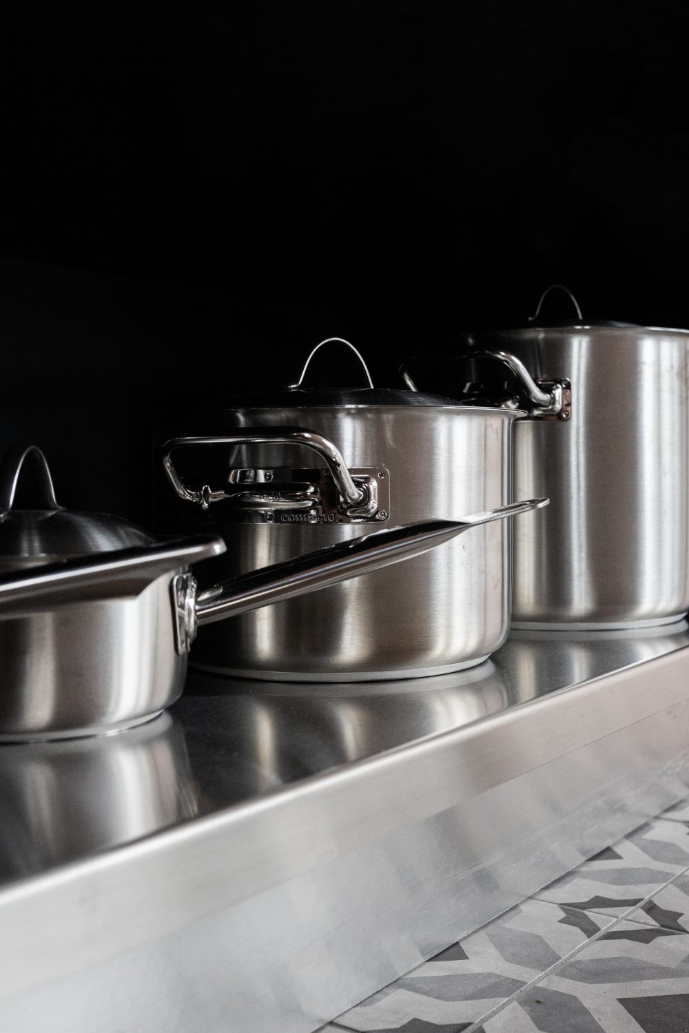 stainless-steel-pans