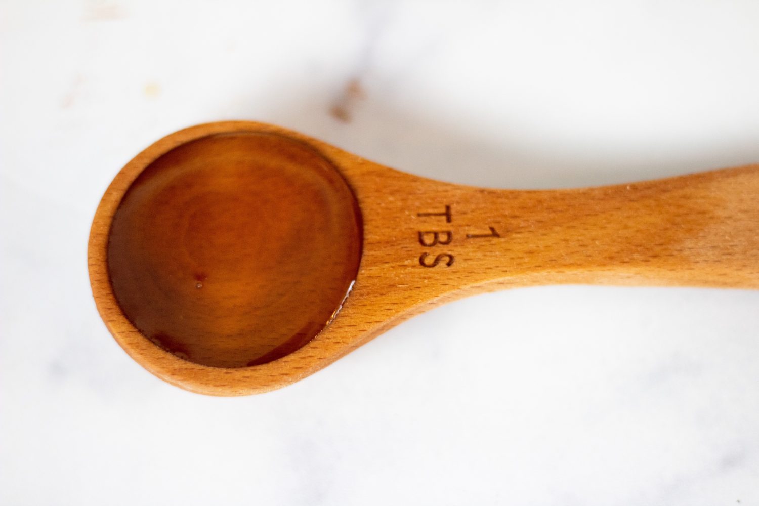 wooden-spoon-of-honey