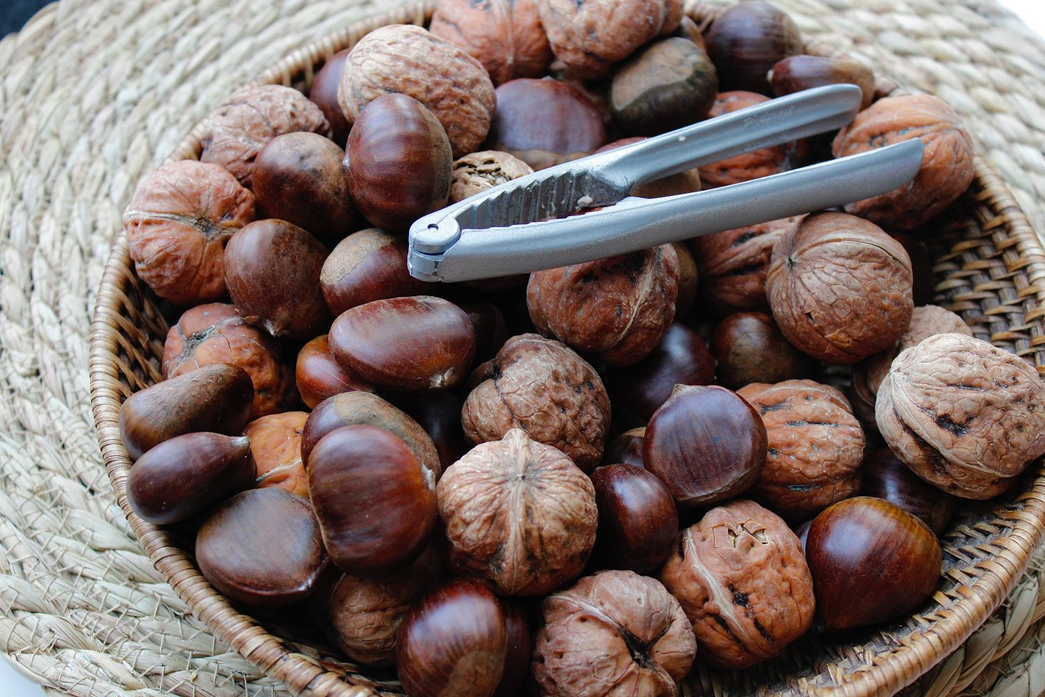 bowl-of-tree-nuts
