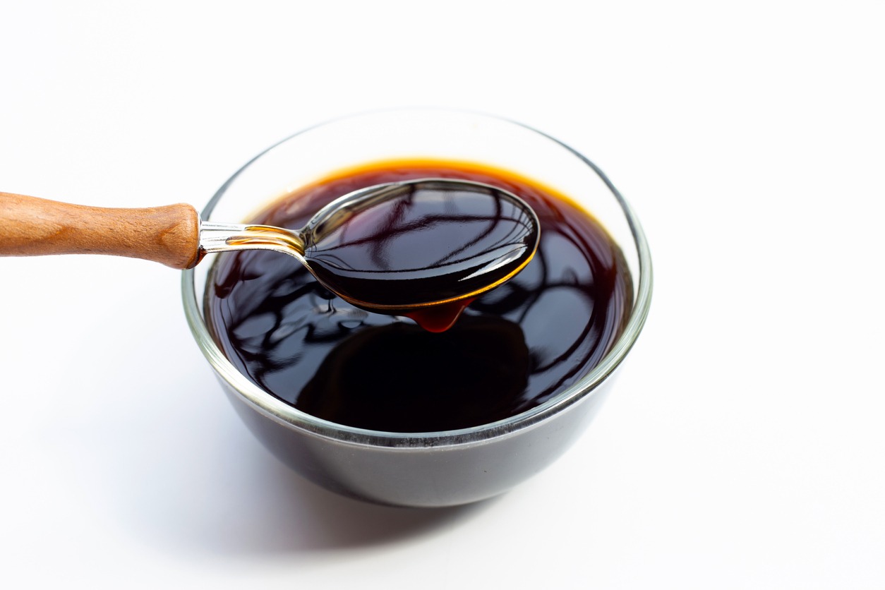 oyster-sauce-white-background