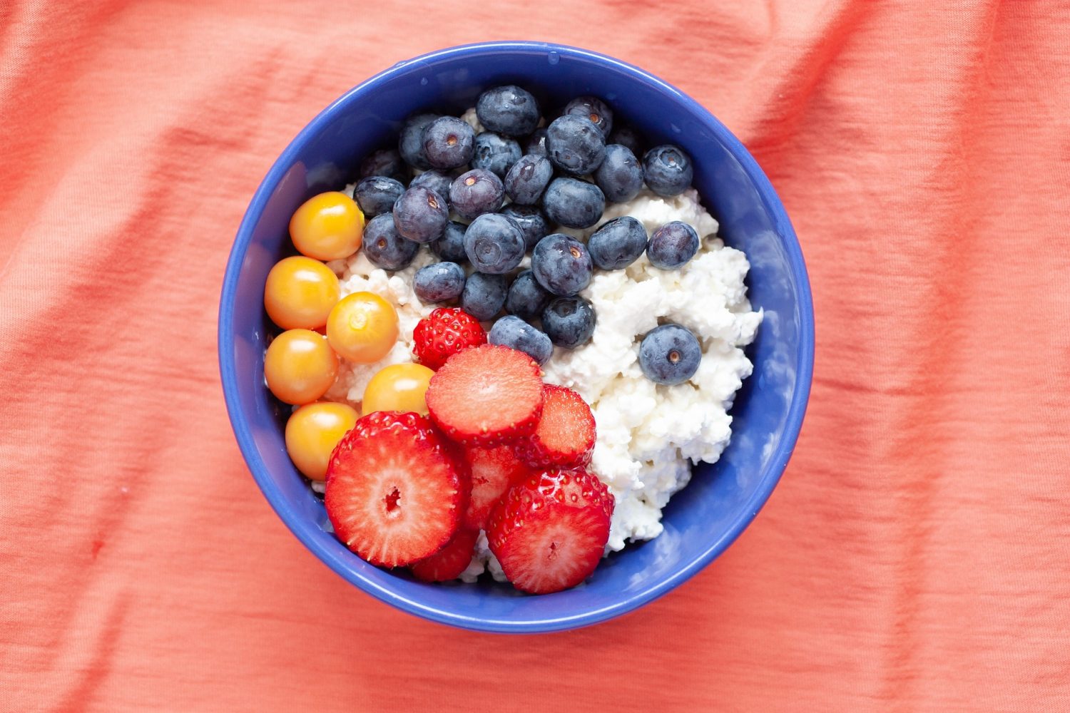 cottage-cheese-fruit-bowl