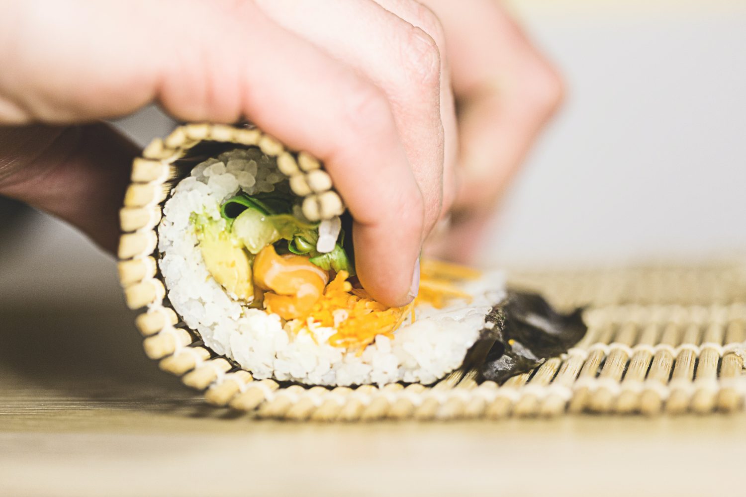 rolling-sushi
