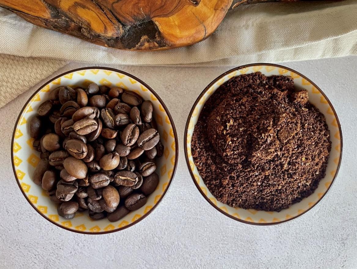 bowl-of-coffee-beans-and-bowl-of-ground-coffee