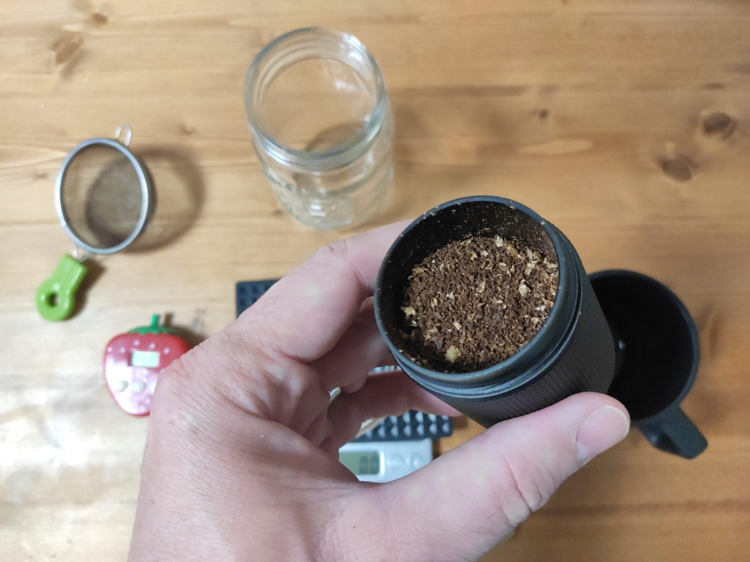 ground-coffee-in-grinder