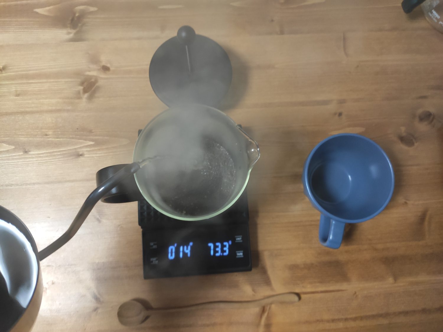 pouring-water-into-french-press-top-view